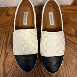 Steve Madden Quilted Cream and Black Flats (NWOT)